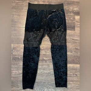 Killstar pentagram crushed velvet leggings, size xxl